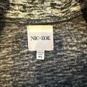 NIC+ZOE Black and White Knit Top